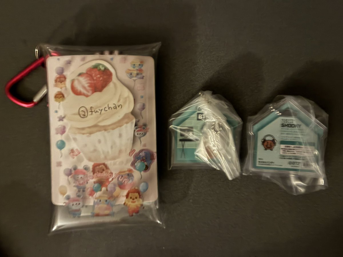 フイハル tweet media