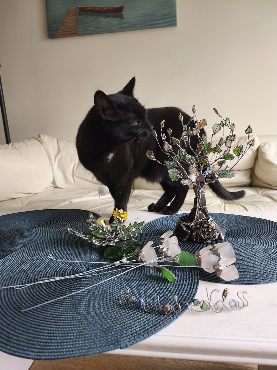 SeaStainedGlass's tweet image. Today's shipping is all about botanical art 🎋 #seaglass #stainedglass