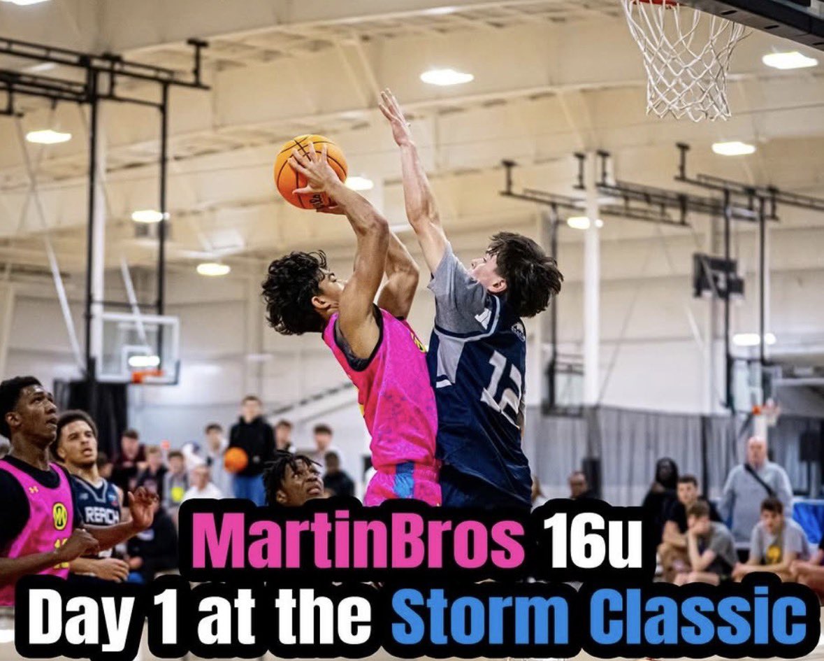 1taycarter's tweet photo. Switched it up this weekend to play basketball in Grand Rapids at the Storm Classic! Lost in the championship but it was a good weekend of basketball. 
@MartinBrosAAU @PlayBookAthlete @savages7v7 @PrepHoops @tonysroe 
🎥 📸 : @OTRStudiostapes https://t.co/mOkS9OOsp3