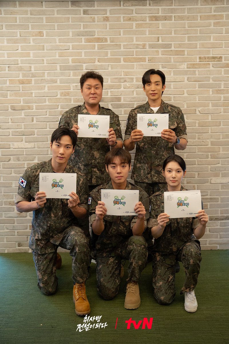 doramatica_d's tweet image. • Reality #GBRB_ReapWhatYouSow foi oficialmente renovado para 2ª temporada; 

• Novo filme #WildThing divulga pôsteres de suas estrelas;

• Webtoon #BadBoss pode ganhar uma adaptação em drama;

• tvN divulga fotos do elenco de #TheLegendOfKitchenSoldier na leitura de roteiro.