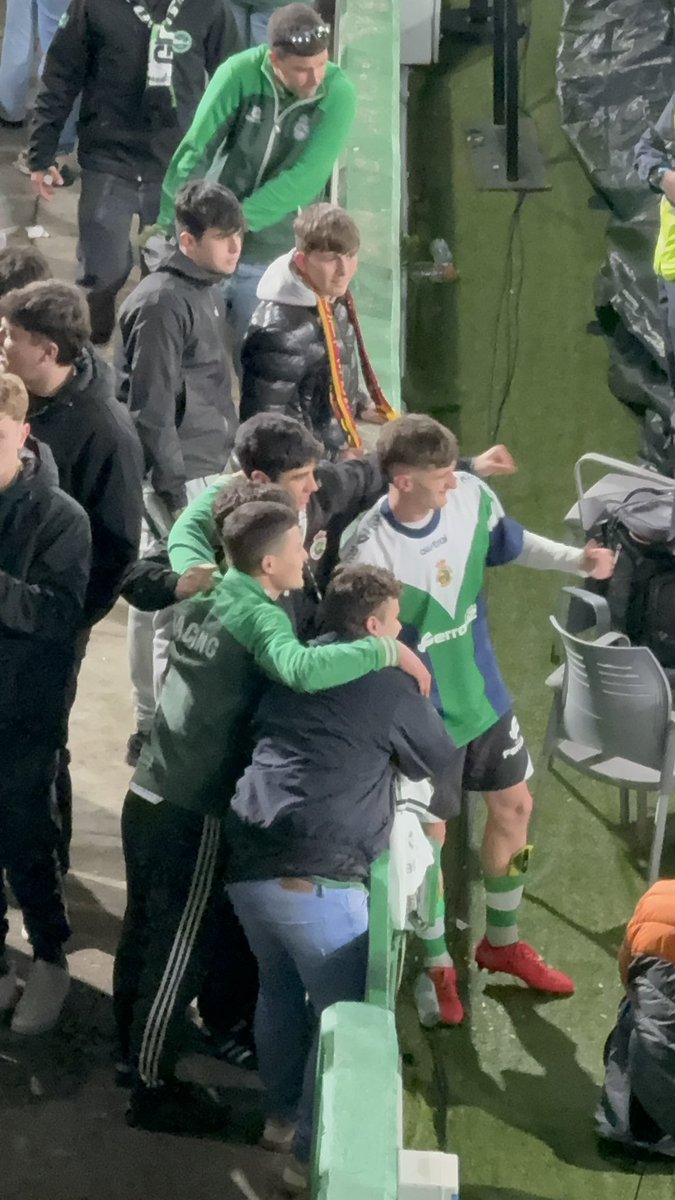 hache de silencio 🔥🤍🫣💢 tweet media