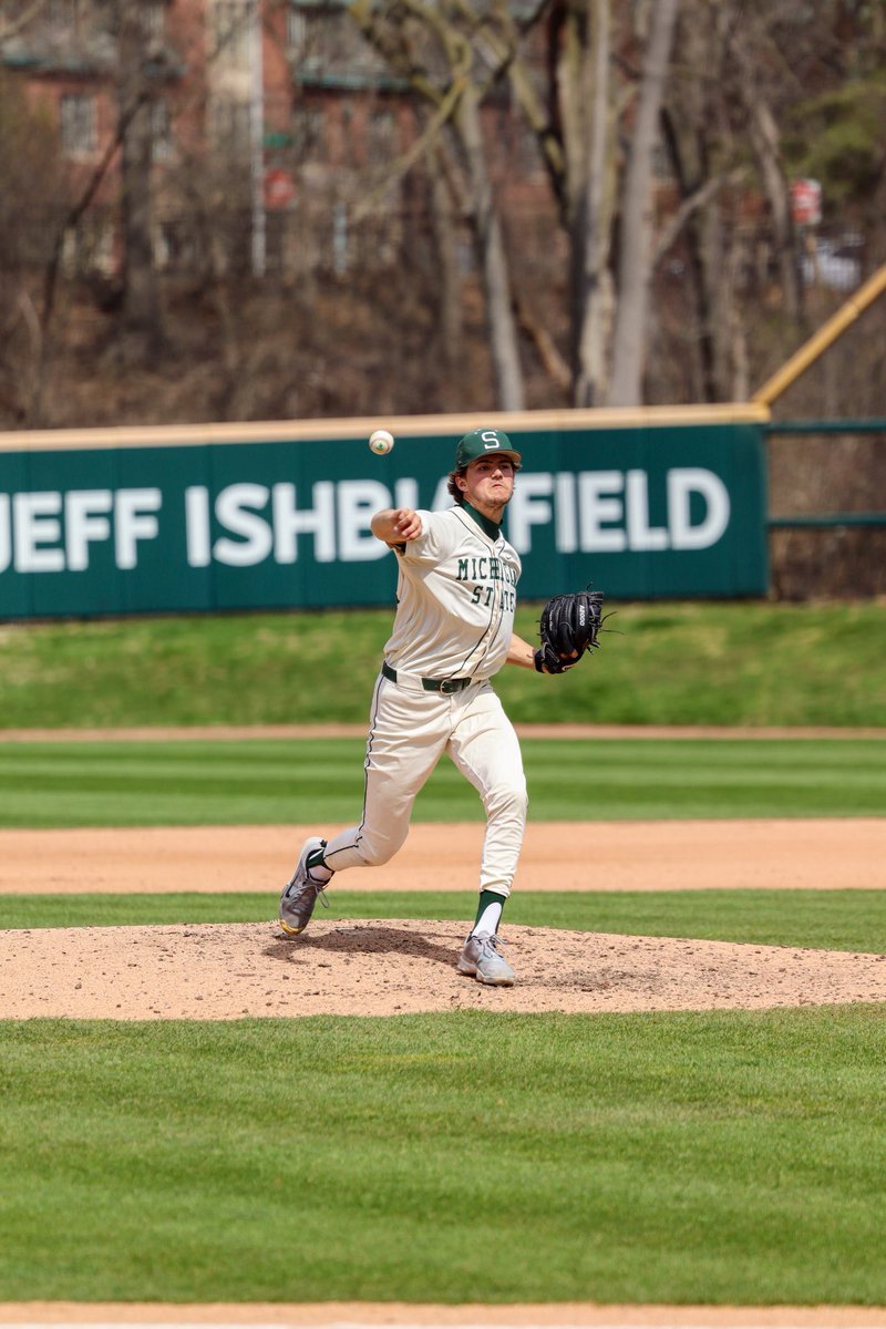 SSR_MSU's tweet photo. MSU baseball avoided a sweep from rival Michigan behind a powerful 10-5 victory. The Spartans had 3 home runs off 3 separate bats resulting in 7 of their total runs, and junior pitcher Logan Pikur picked up his first win of the season. https://t.co/9hyTMz94Tv