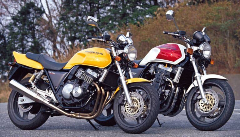 王者ゼファーが震えた「本気」の反撃。 '92 HONDA CB400 SUPER FOUR 王者ゼファーが震えた「本気」の反撃。 '92 HONDA CB400 SUPER FOUR
