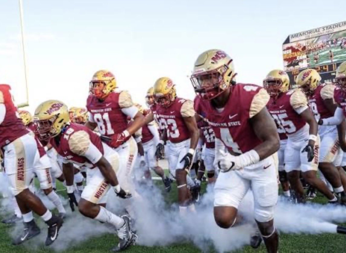 #AGTG After a good conversation with Coach <a href="/CoachDomoYoung/">Domo Young</a> I am extremely blessed to receive an offer from Midwestern State University <a href="/EvansJusten/">CoachJustenEvans</a> <a href="/WardlawCoach/">Coach Law 🏈</a> <a href="/BengalLifestyle/">Braswell Bengal Football</a> <a href="/MustangsDC/">Rich Renner</a> #STANGGANG