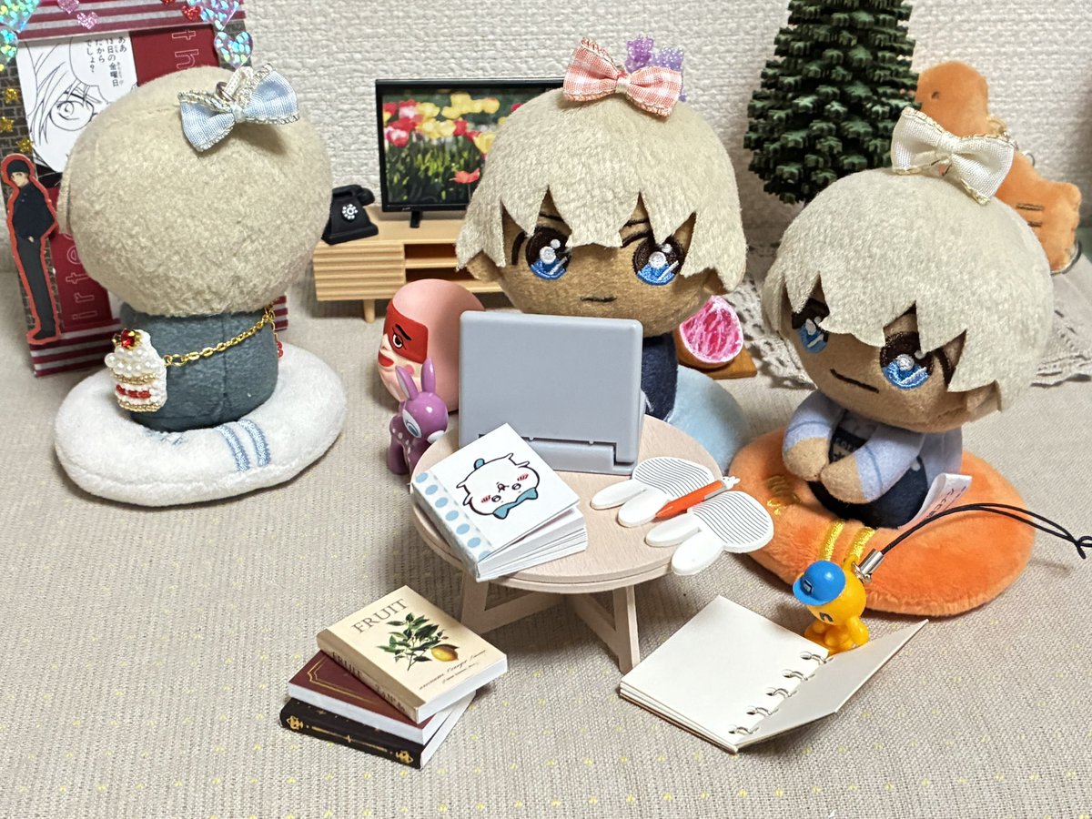 ☹️……あしたは14か、せくしーの日
ぴょこ井にあいに、いかなくちゃ……

😕こんげつも、ぴょこちゃがゆっくりできるように、お仕事かたづけておこうね〜

🙂……コクッ