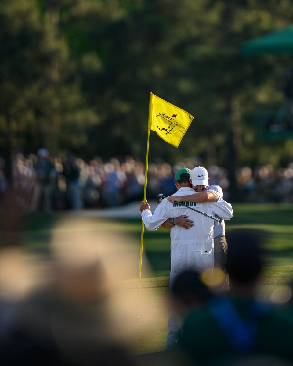 Tournament embraces. #themasters