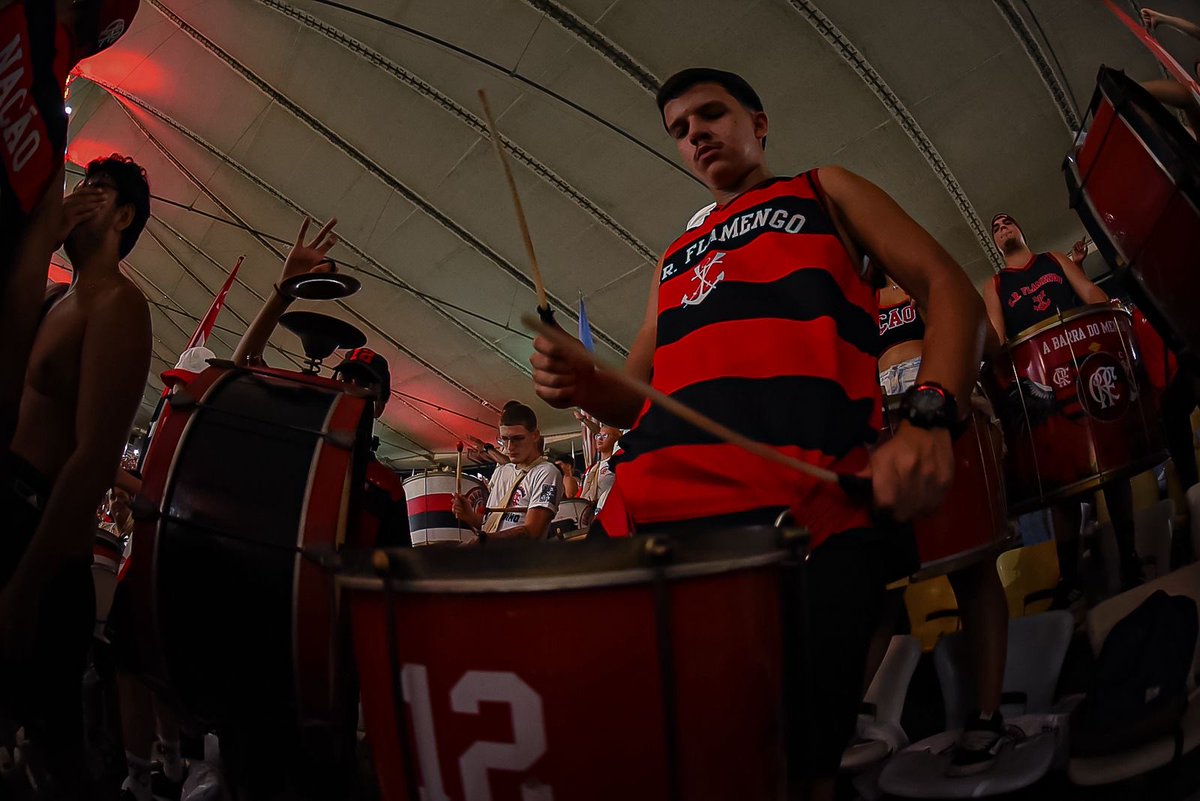 Tudo normal no RJ 🤪

 📸: @paulareis.raw (Paula Reis)

#Nação12
#Nadanospara
#Flamengo