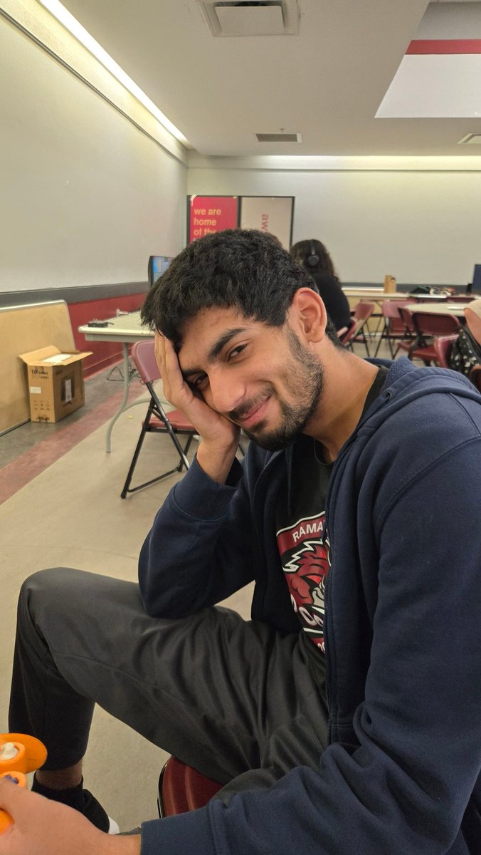 Vernias ☁️ tweet media