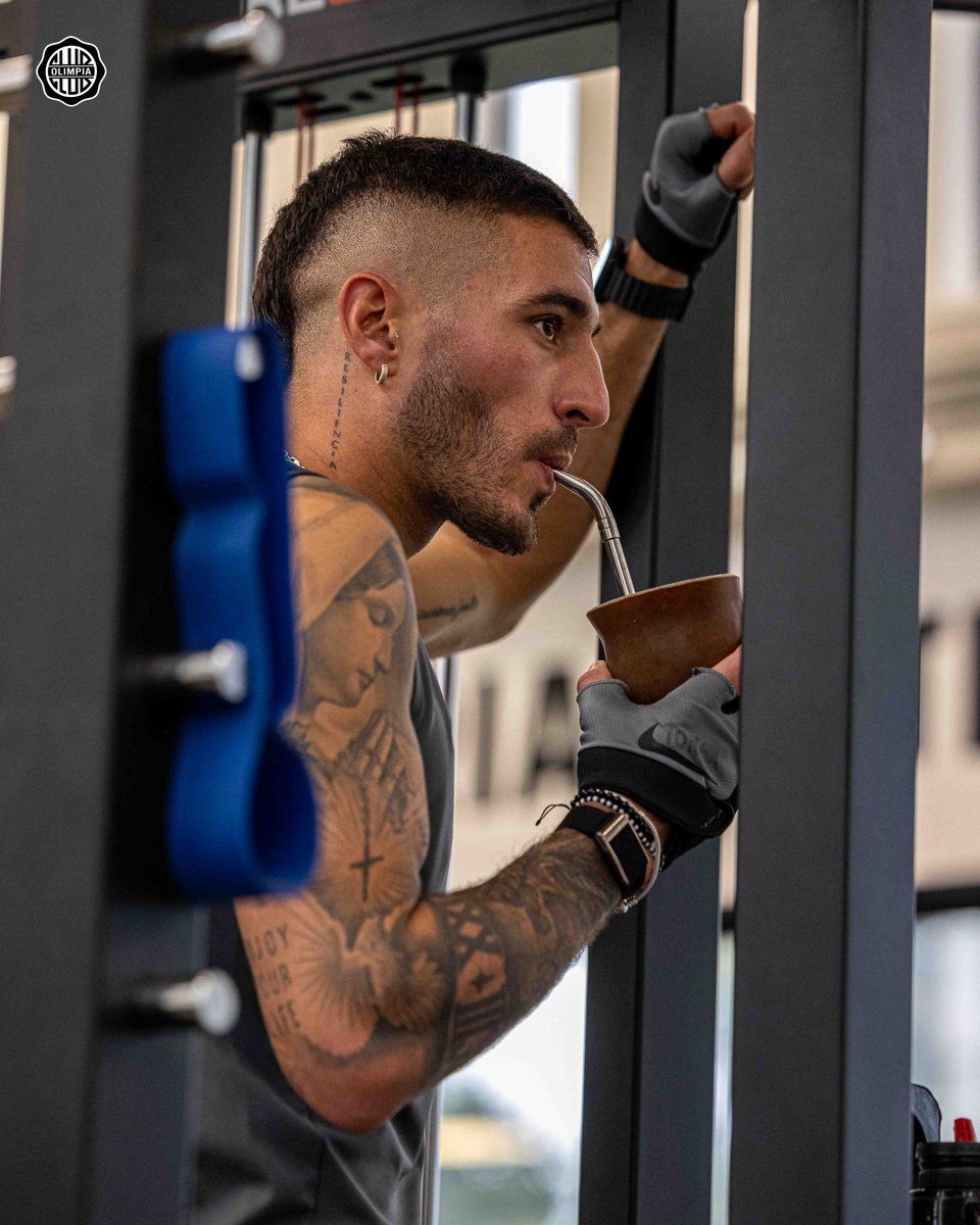 LaSamesa🍒🐝 tweet media