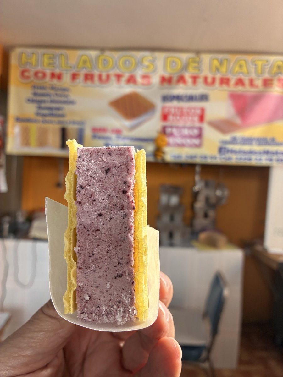 JCLastiriQ's tweet photo. Los recorridos domingueros para comer muy rico en #Cholula son de lo mejor y visitar a #Rafa del Moby Dick es garantía y después te recomiendo dejes un hueco y pasa a degustar un helado de Nata con #DonGil, todo lo puedes hacer caminando.
#Puebla tiene grandes cosas… https://t.co/InMEmxpah5