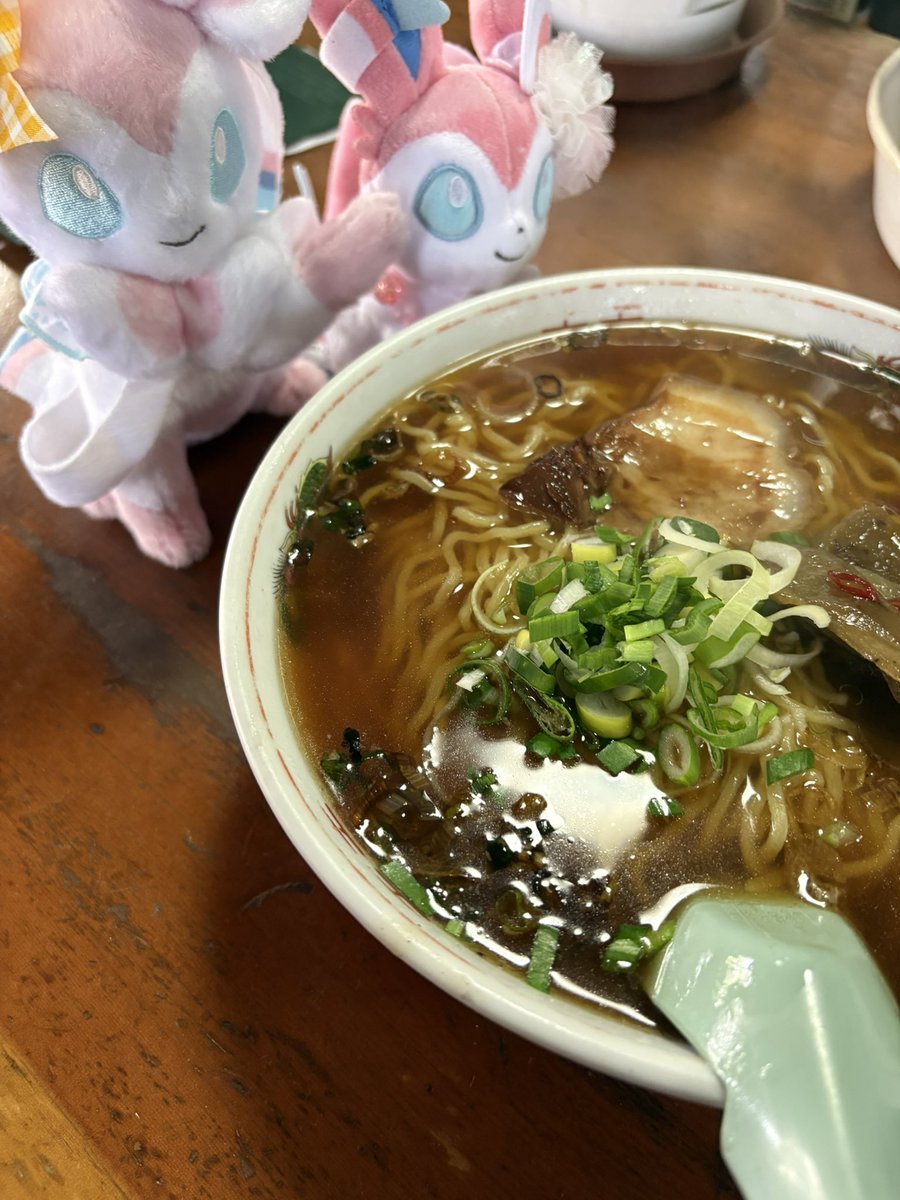 こすまる tweet media