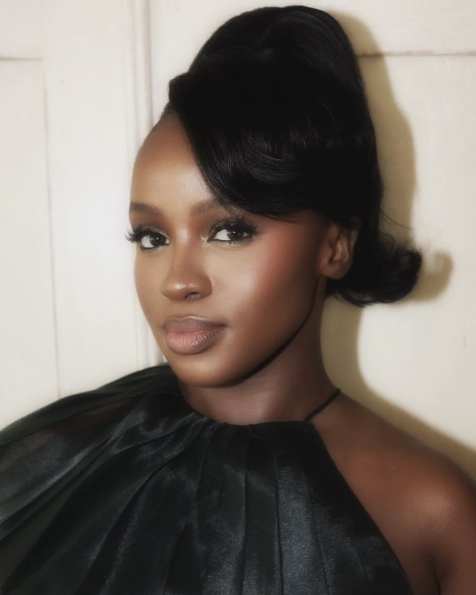 they will play wives btw