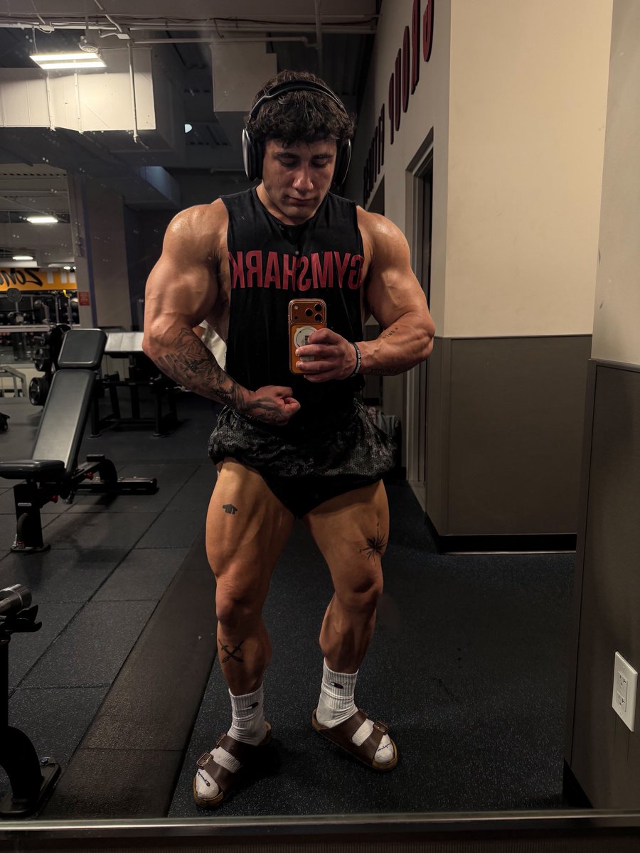 MasterLuke24(17k) tweet media