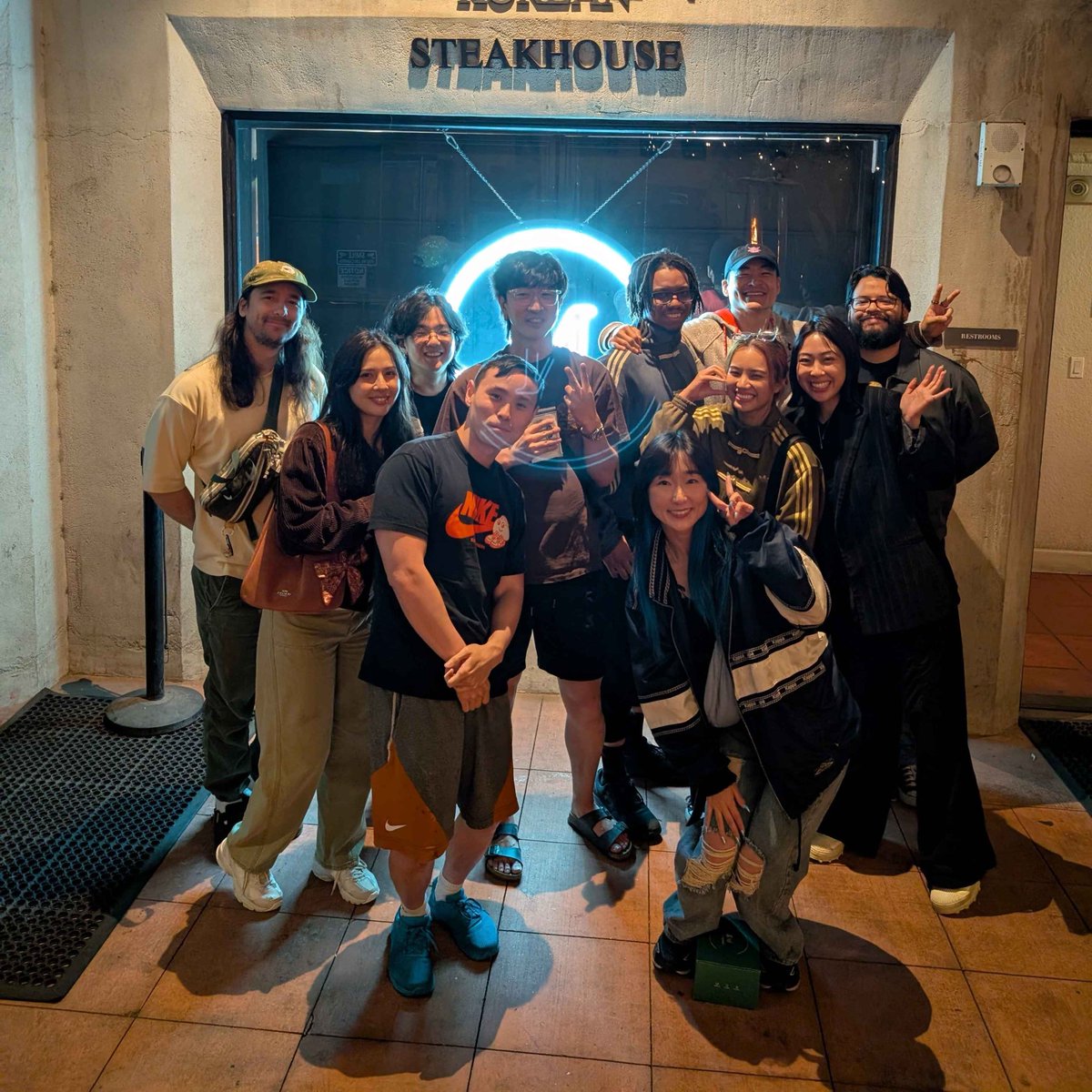 YoonTCG's tweet photo. Last dinner in LA

I’ll miss some of you guys 😖 https://t.co/DxujpreuNx