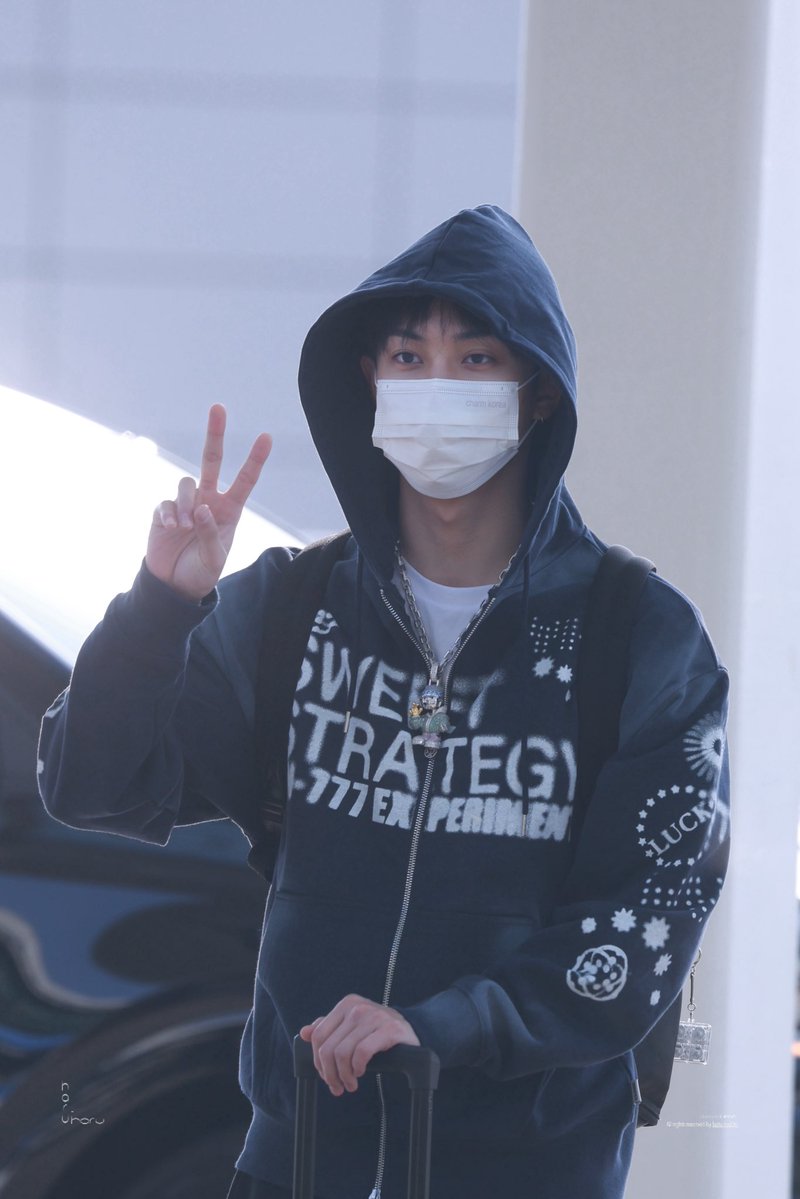 𝑯𝒂𝒓𝒖_𝒉𝒂𝒓𝒖 tweet media