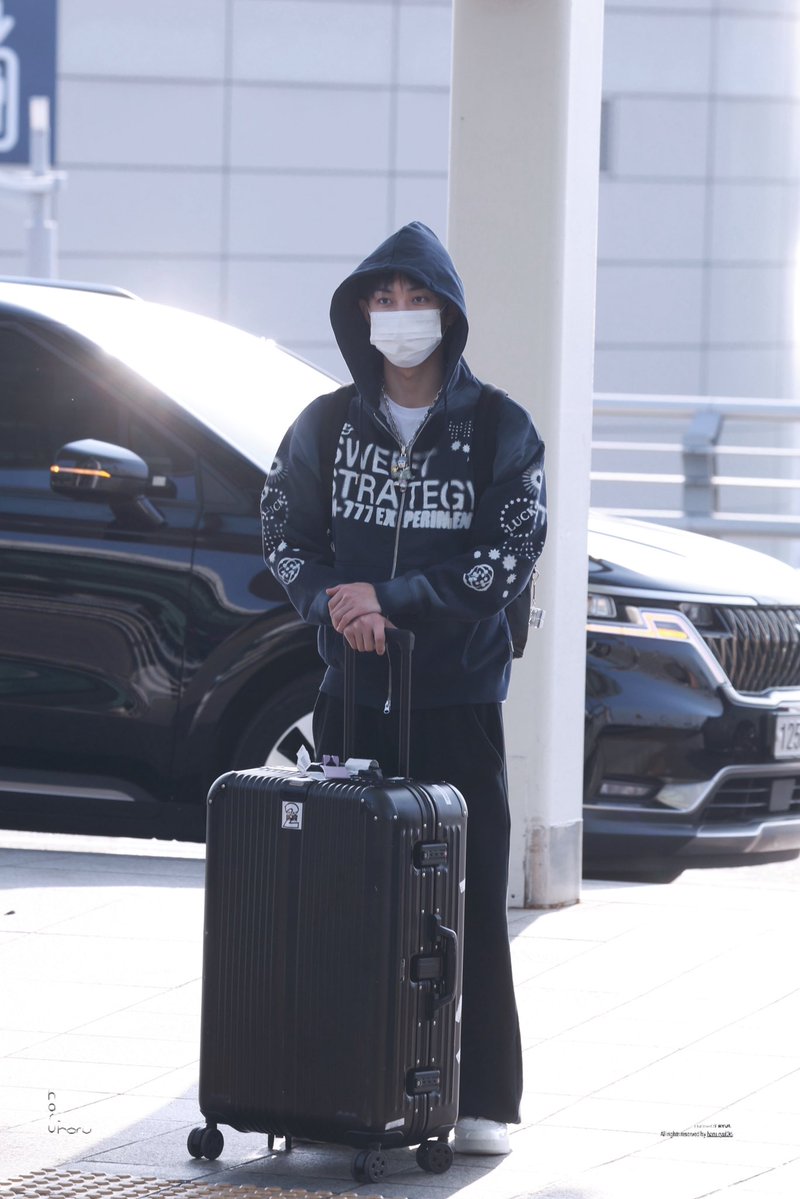 𝑯𝒂𝒓𝒖_𝒉𝒂𝒓𝒖 tweet media