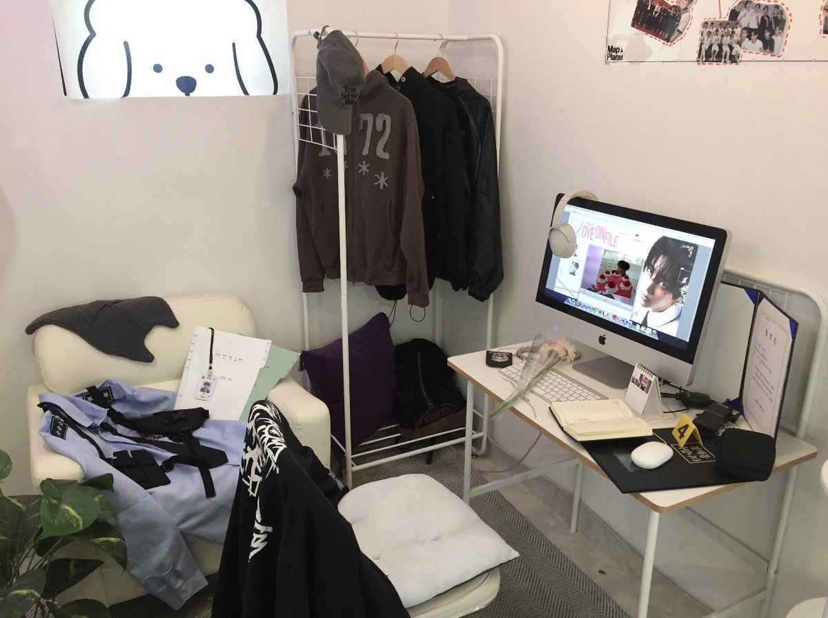 𖠚ᐝ⚯̫ tweet media