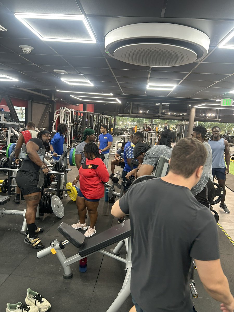 Gym Man El tweet media