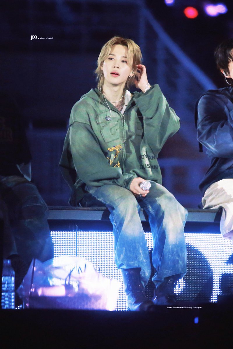 KplusArmyhour 
ラジオリクエスト📻で
ジミンちゃん全力応援🐣🔥

こちらも🏷️でリクエスト
👇  RT&amp;🏷️🙏❤️

Hi <a href="/ReallyAcesFox/">AcesFox 💜</a>  <a href="/Kplus_Armyhour/">Kplus - Armyhour on C895 Radio 💜</a>
I would like to request you to play #WHO by #JIMIN if it's possible.  I would love to share it with you and your audience.  Thanks in advance