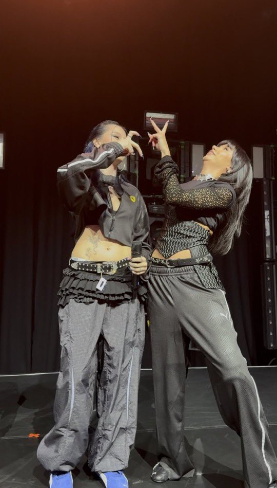 Siz birbirinizi yerken onlar🤭🤭