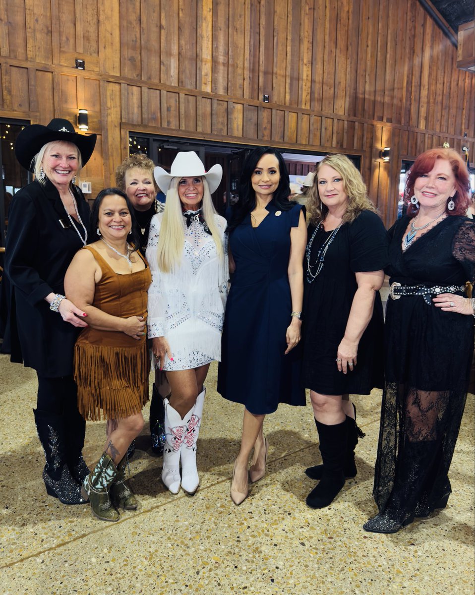 Katrina Pierson tweet media