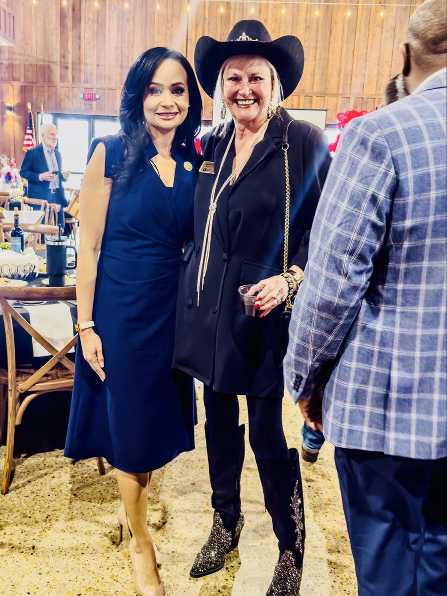 Katrina Pierson tweet media