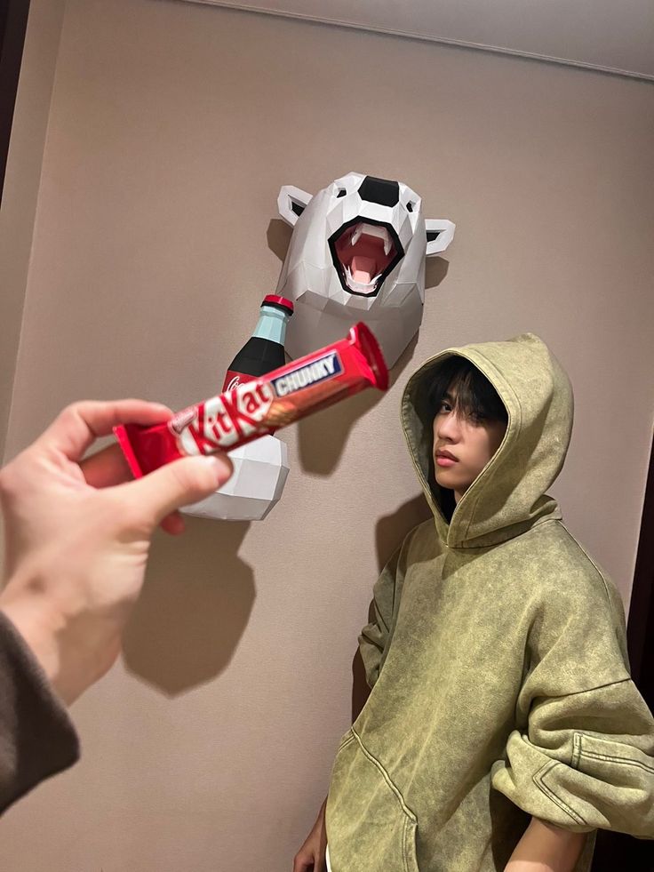 san 🫐 tweet media