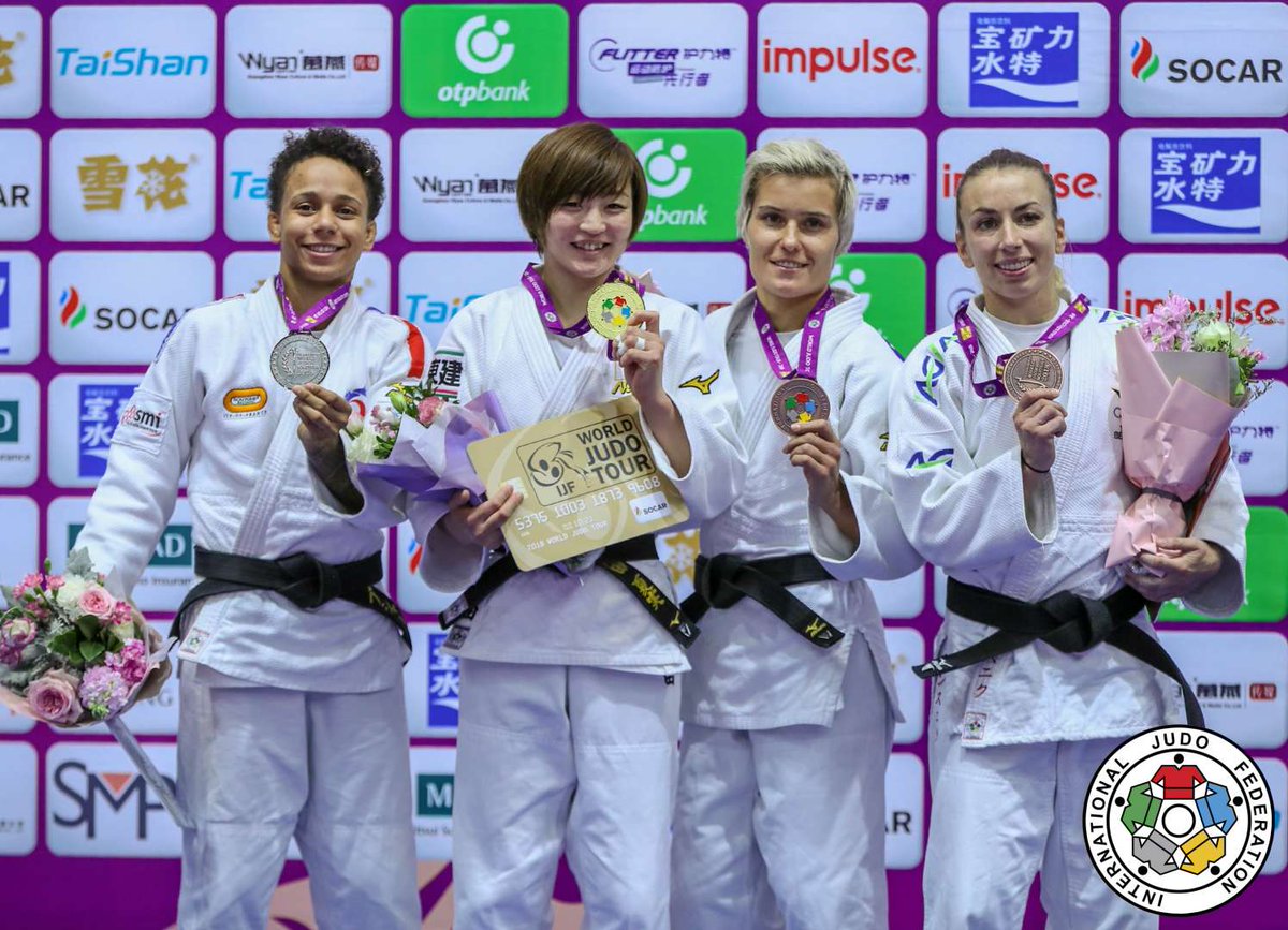 JudoJournal's tweet photo. ナターシャ・クジュティナ(リオ五輪柔道女子52kg級銅メダリスト、角田夏実選手や阿部詩選手とも対戦)がRIZINに初参戦

見事な一本で初勝利！おめでとうございます！
※柔道衣で入場、ウェアにもJUDOの文字
#ナターシャクジュティナ
#RIZIN_LANDMARK13
#柔道 https://t.co/8vxavEXDRo
