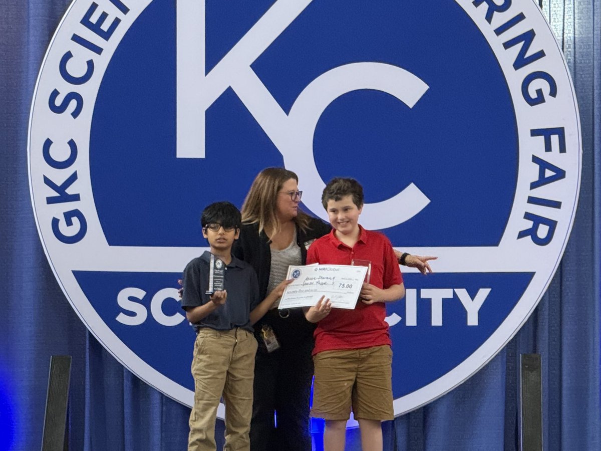 Mustangs_ML's tweet photo. We’re celebrating two outstanding young scientists who represented our school at the Greater KC Science &amp; Engineering Fair and came home winners! Ahaan and Spencer received the Gold Level Ribbon, Blue Division Winner Ribbon, and 2nd place in their category! 🌟🔬 https://t.co/71nd03geqT