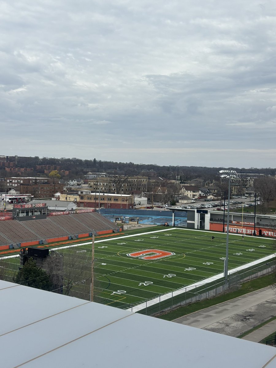 Ivanl0424's tweet photo. Grateful for the opportunity to make it out to @piofootball for their Junior day! Had an amazing time. Big thanks to @CoachGeneral @CoachHolleyCU @CoachBenMathias, for having me out! @Coach_BFoster @WHIPS_football https://t.co/4mxt5pIQUh