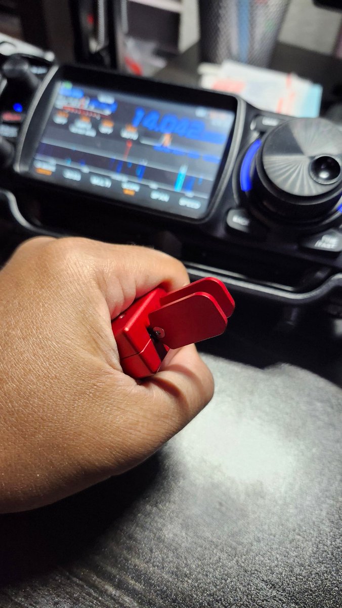 Bayu - AF5D🛰️ tweet media