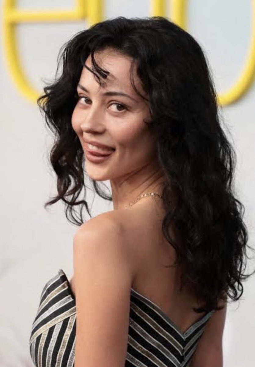 alexa :) tweet media