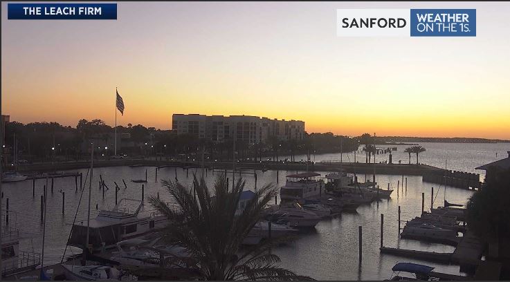 amysweezey's tweet photo. Sunday sunset underway across Central Florida...
#cflwx #flwx #sunset https://t.co/v7dBCxw9Sg