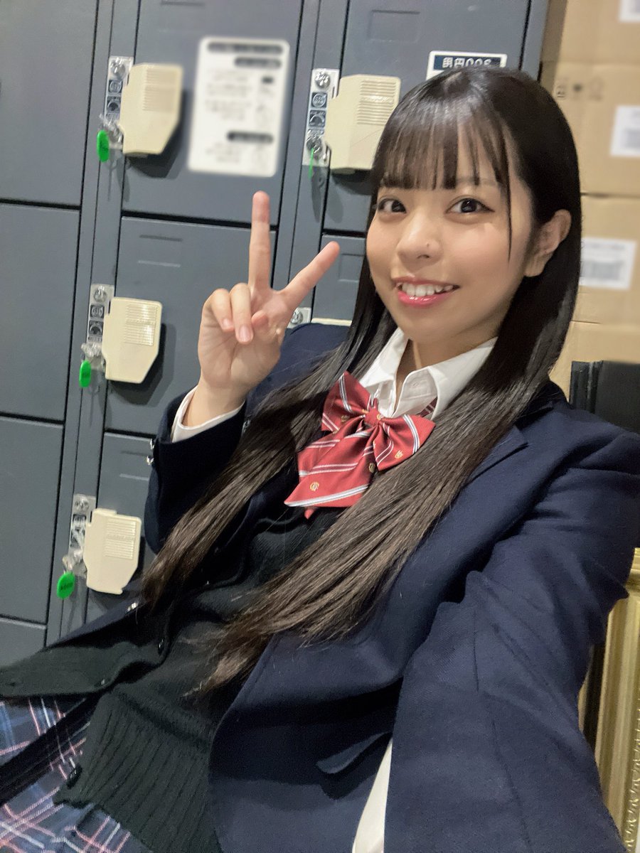 八神日胡 tweet media