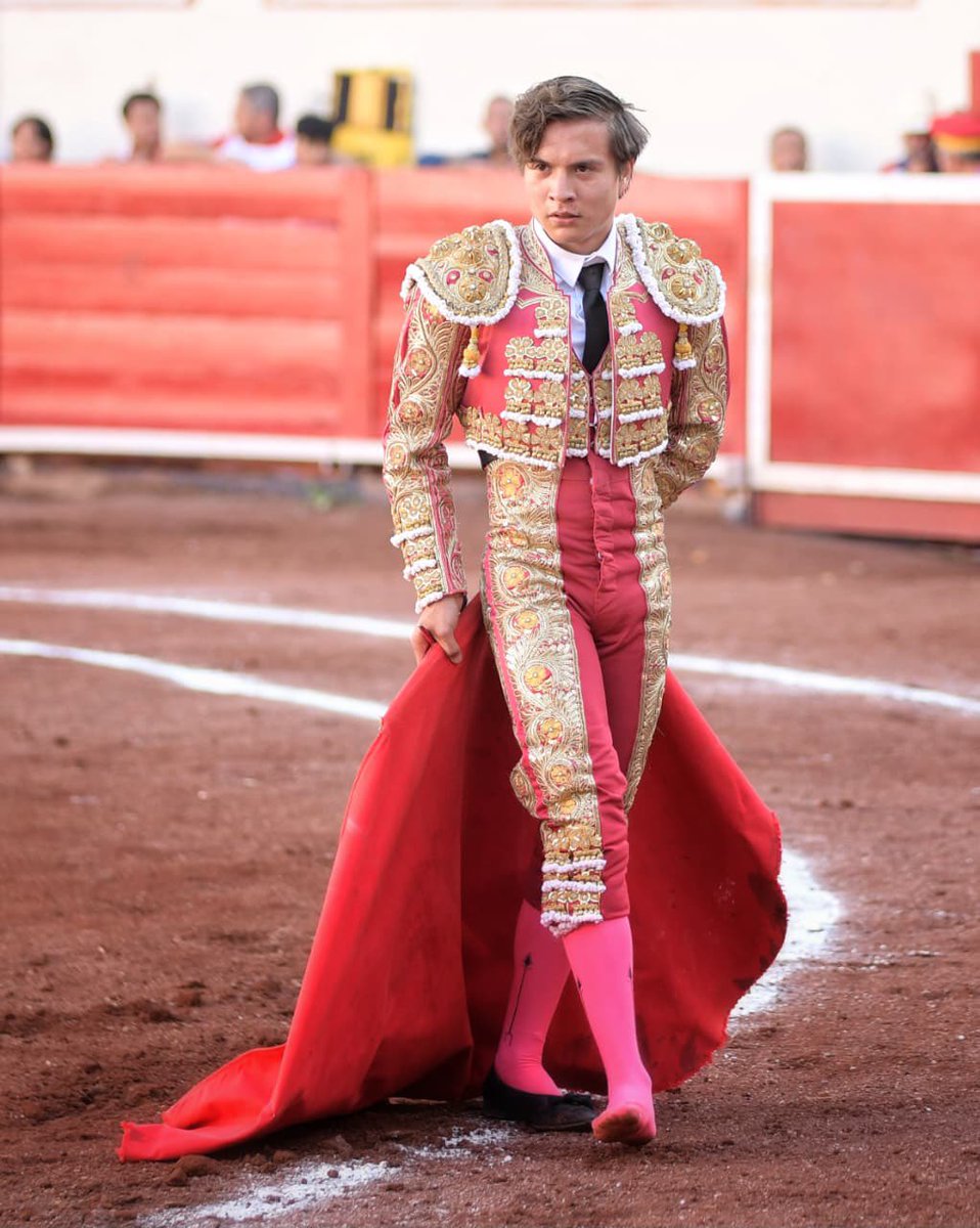Monumental de Aguascalientes y Plaza San Marcos tweet media