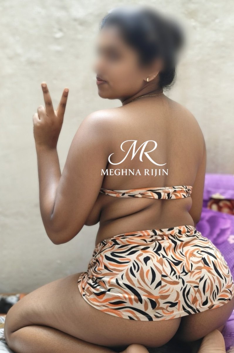 Meghna_Rijin's tweet photo. രാവിലത്തെ കണി എൻ്റെ ഭാര്യയുടെ കുണ്ടി aayaalo?🍑 https://t.co/Lph4M1S1lE