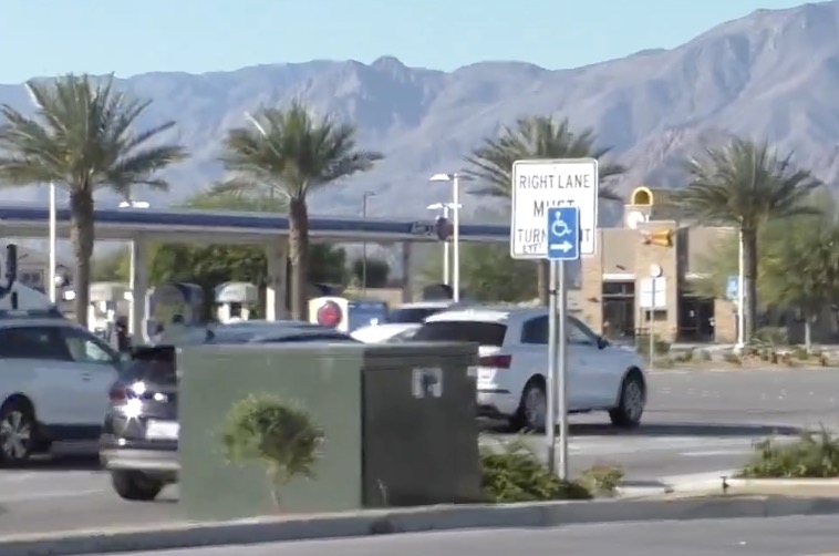 AutoSpies tweet media