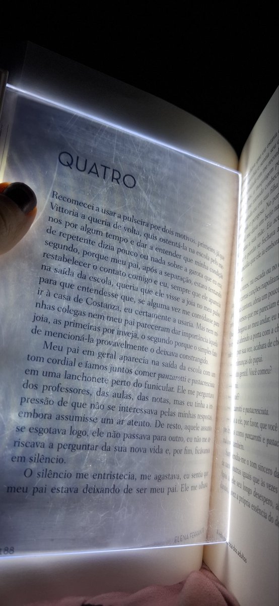 exulihilda's tweet photo. Invenção mais útil do que o homem arrudiando a 🌙 https://t.co/mG0ZR9sWFD