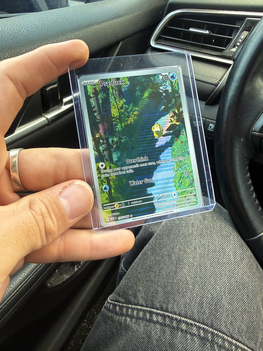 chris 🖤 tweet media