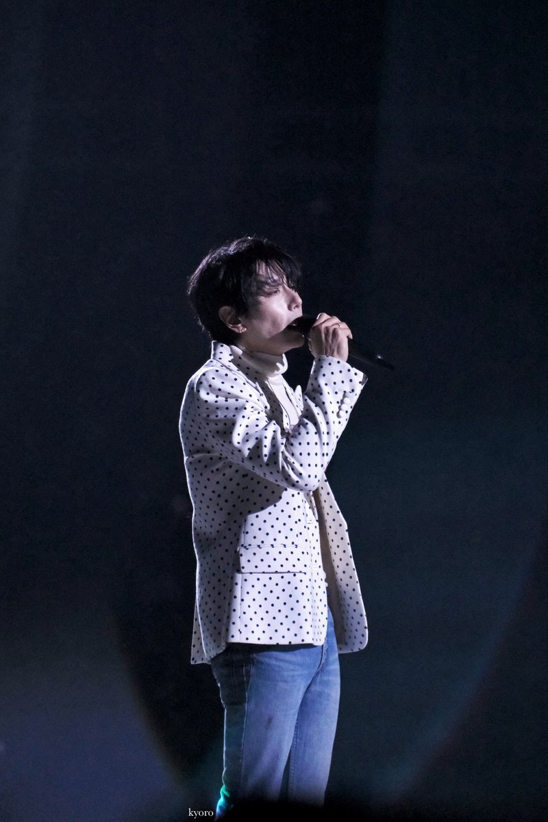 ilsangsok's tweet photo. 260411 A &amp; E #박효신

⚪️⚫️🎀 https://t.co/R5pK031GSN