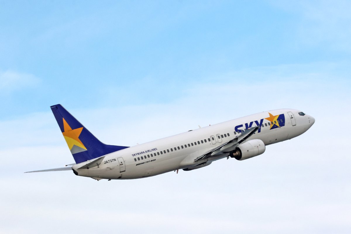 Centrairairport's tweet image. 今朝セントレアでウイングレットのないスカイマークのボーイング737が鹿児島へ出発していく様子を見つけました。スカイマークの新機材も楽しみですね。いってらっしゃい！