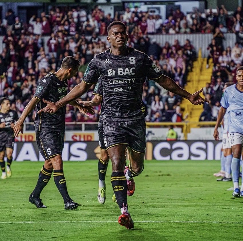 Sebas Cárdenas tweet media