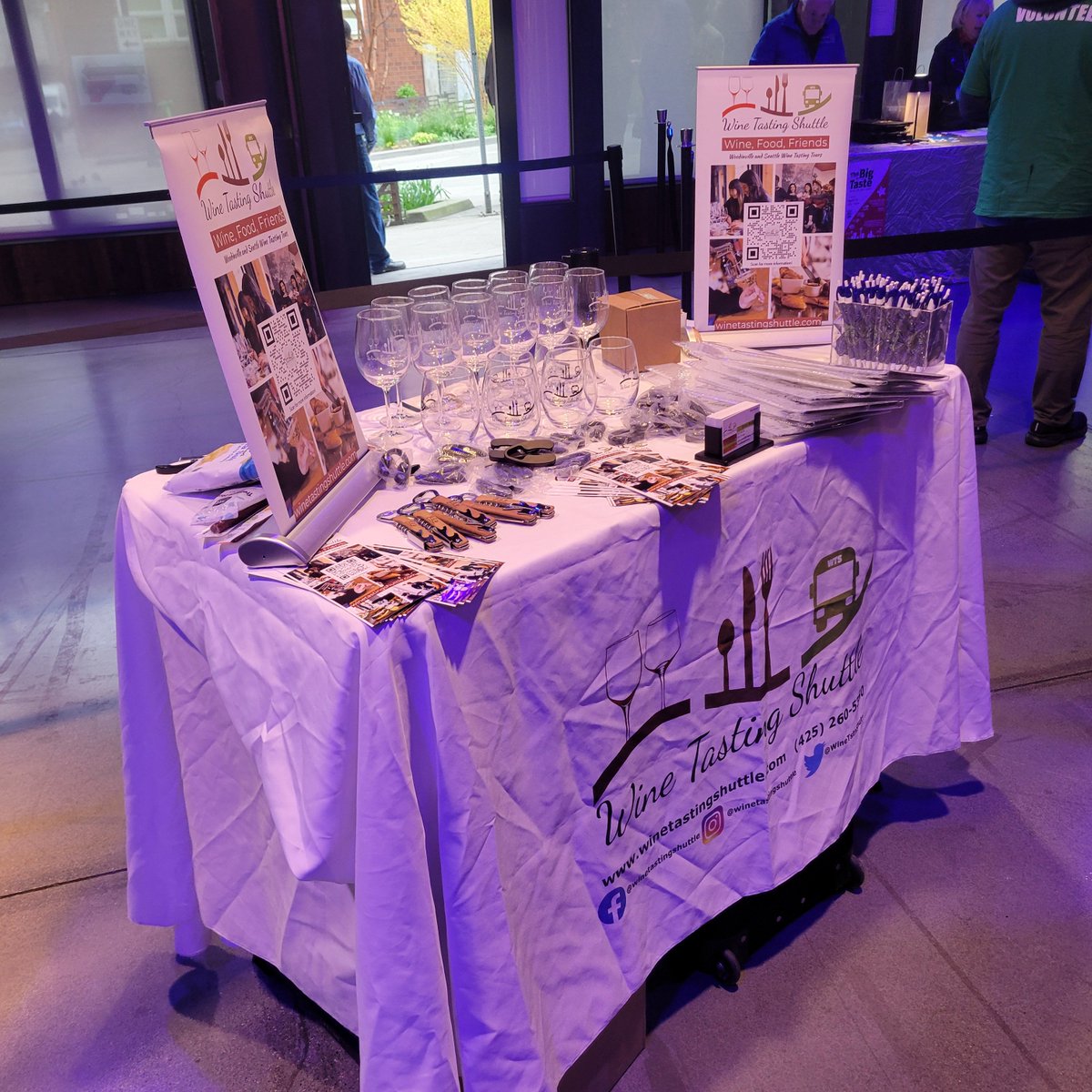 Here's my setup at University Sunrise Rotary Club's Big Taste event in Seattle.

I think I need to iron the tablecloth. Oh well! Too late.