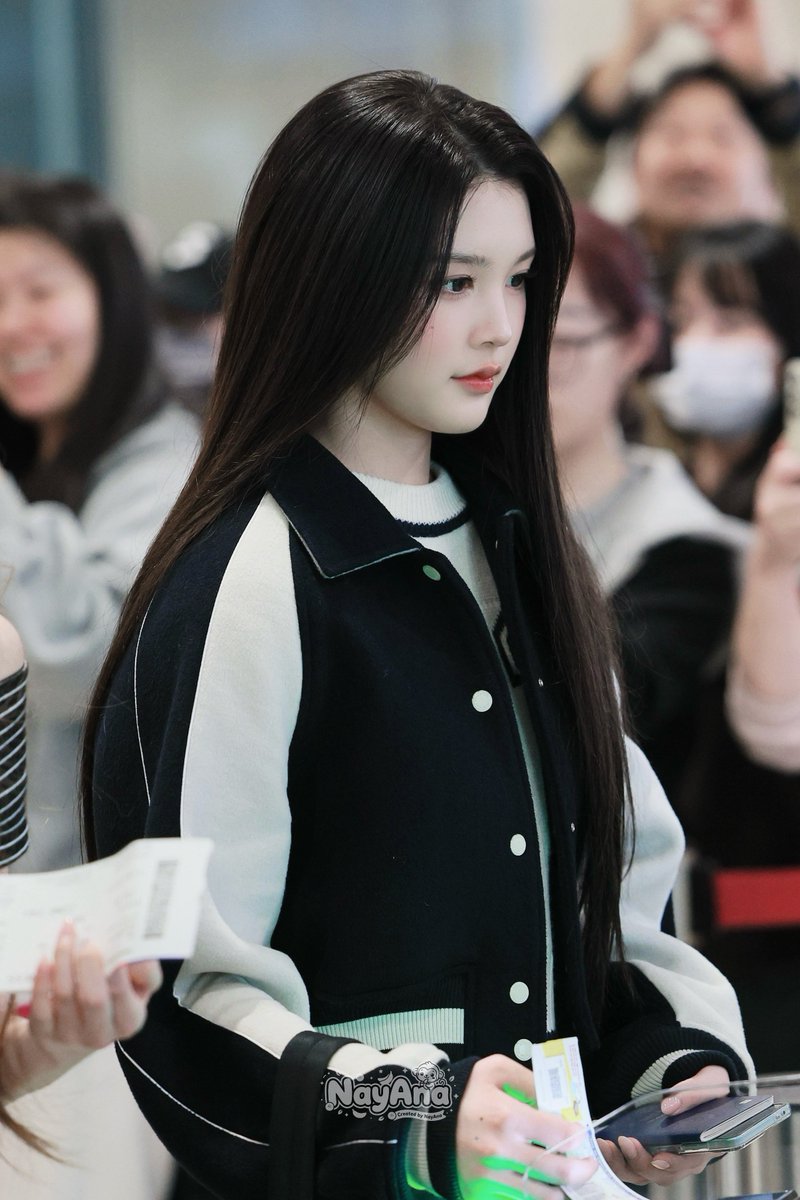 NayAna_H2H's tweet image. 260407_GMP🛫🇯🇵_Ana
#Ana #에이나 #노유나 #魯惟娜
#Hearts2Hearts #하츠투하츠 #H2H #하투하