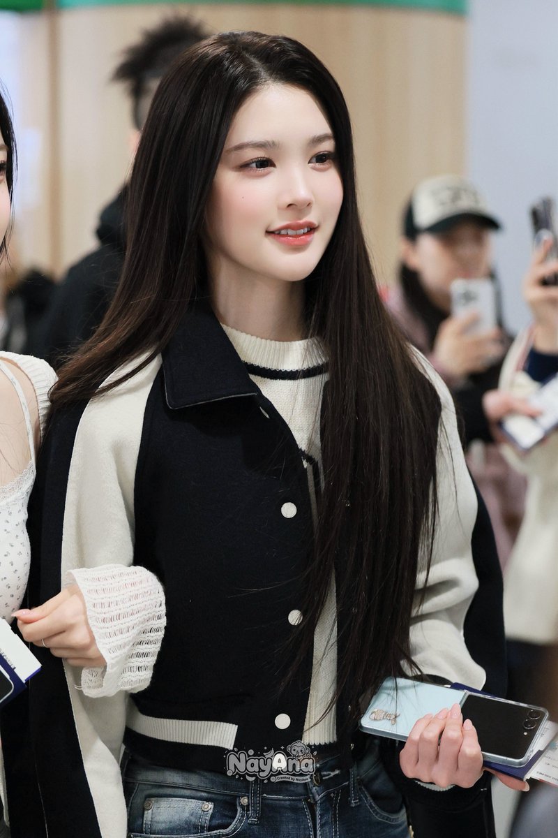 NayAna_H2H's tweet image. 260407_GMP🛫🇯🇵_Ana
#Ana #에이나 #노유나 #魯惟娜
#Hearts2Hearts #하츠투하츠 #H2H #하투하