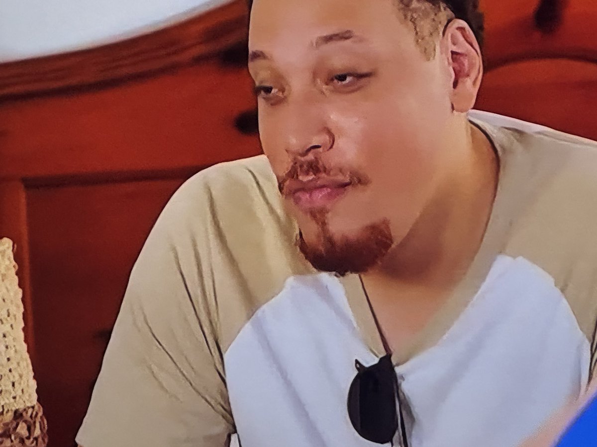 Shut up, 90 Day Fiancé is on tweet media