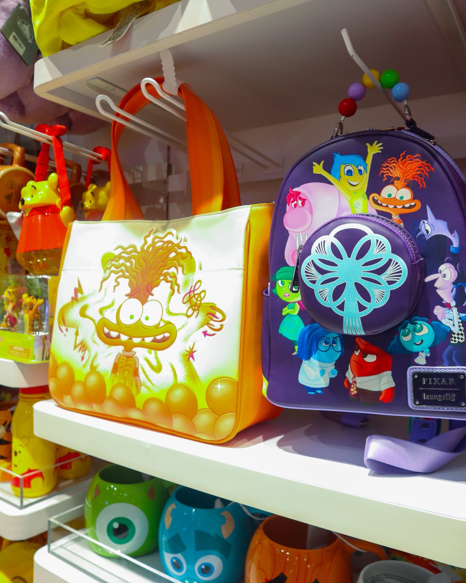 Disney Store by SM tweet media