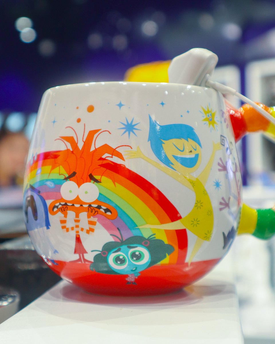 Disney Store by SM tweet media