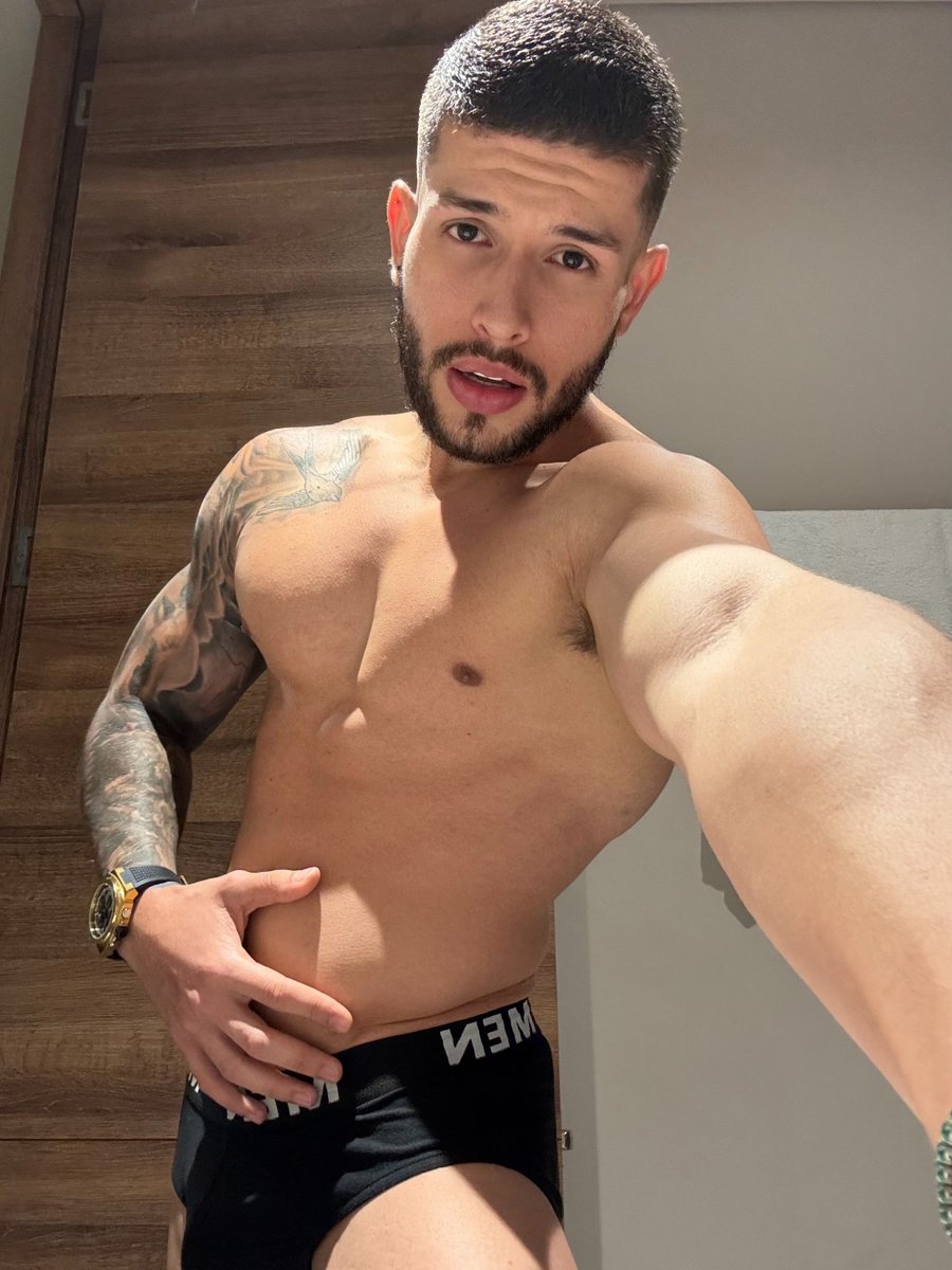 Santos tweet media