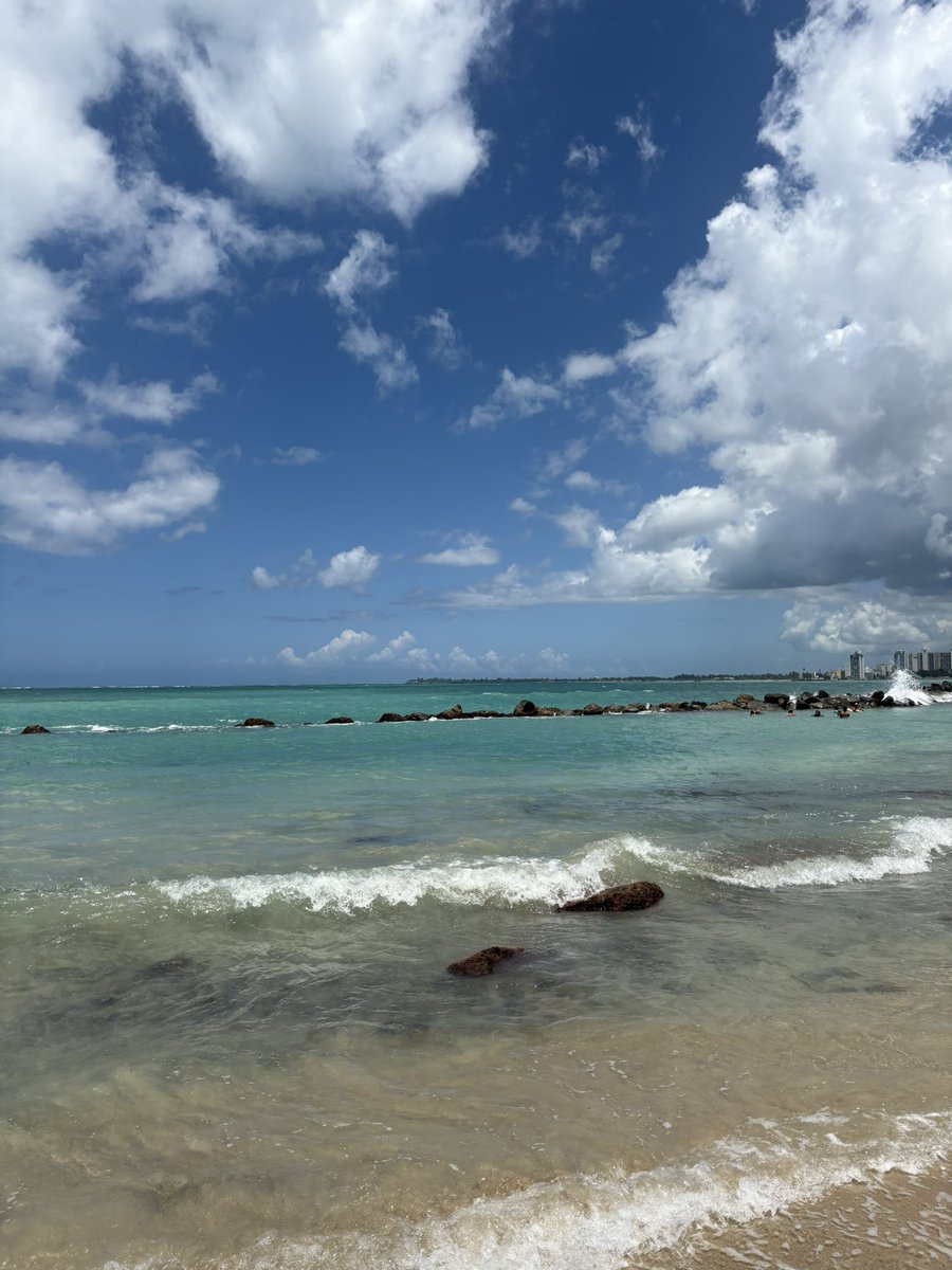 Ismeniaa tweet media